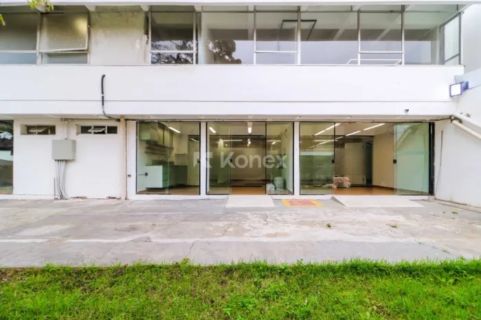 Imóvel comercial à venda e locação no Butantã | Caxingui
