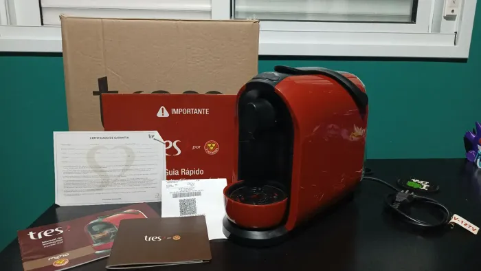 Cafeteira expresso de cápsula Tres Corações Mimo S24 semi nova na caixa