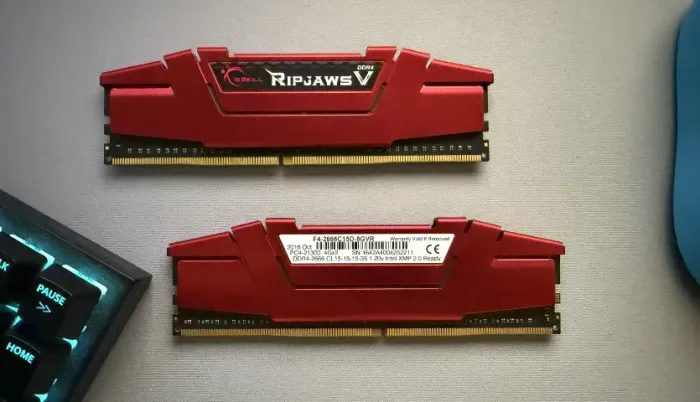 Memória RAM 2x4GB G.SKILL | Envio OLX Pay