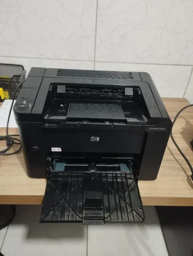 Impressora hp laserjet p1606dn