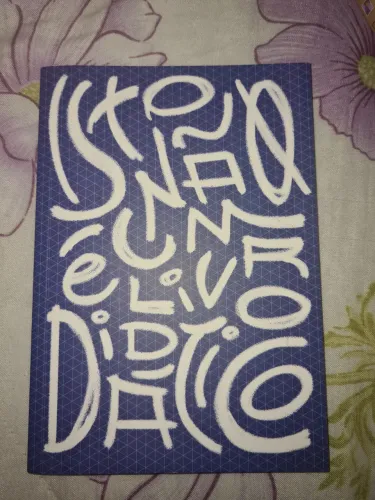 Livro Isto não é um livro didático