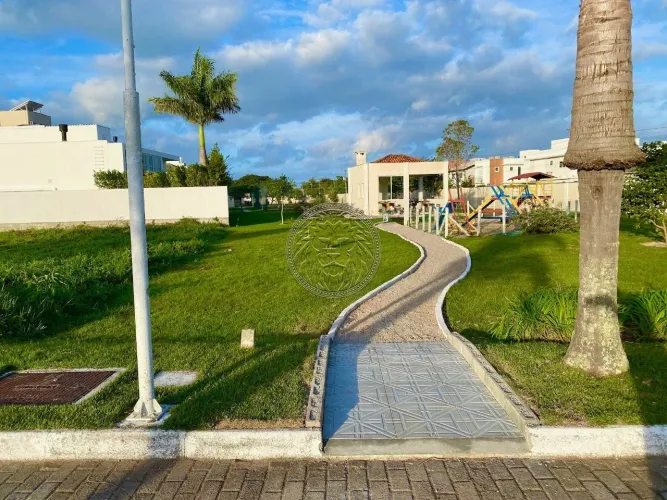 Terreno à venda em condomínio fechado no Campeche - Florianópolis