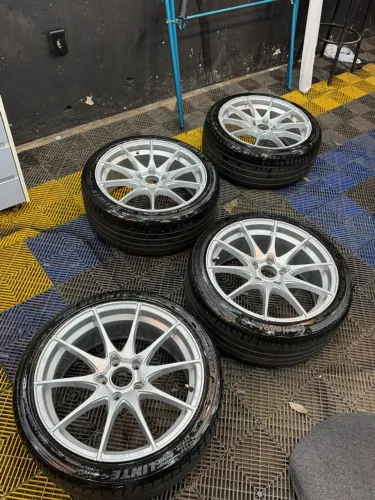 Rodas 18" OZ Racing Fórmula HLT