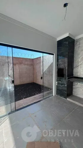 Casa à venda, 3 quartos, 1 suíte, 2 vagas, LARANJEIRAS - UBERLANDIA/MG