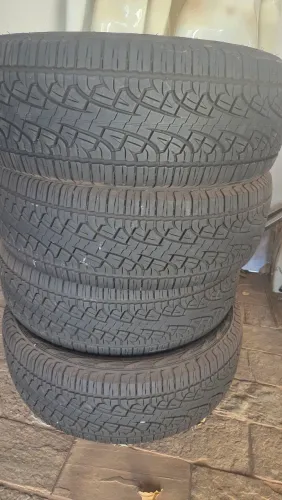 Vendo 4 pneus Scorpions pirelli