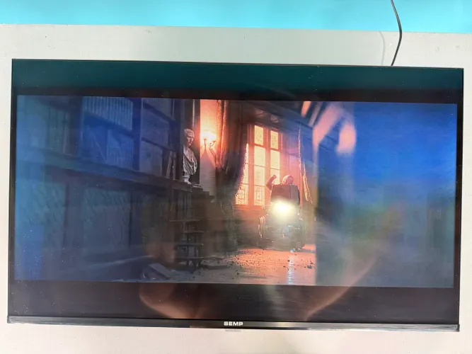 TV SEMP 32? LED - ÓTIMO ESTADO | R$ 550,00