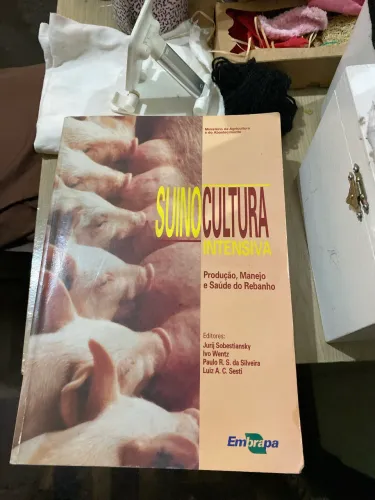 Livro SuinoCultura intensiva