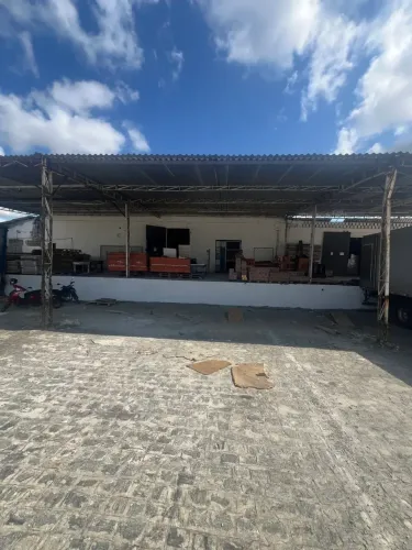 Galpão com 600 m2, 3 docas no Distrito Industrial de João Pessoa