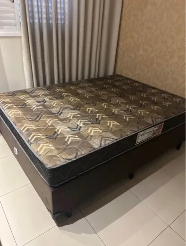 Colchao D20 casal e base novo