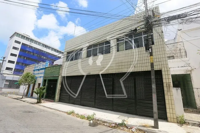 Excelente galpão duplex, proximo a avenida heraclito graça, com estrutura para produção e
