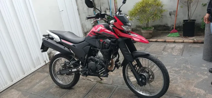 Moto Yamaha Lander