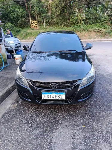 JAC J5 Sedan 1.5 16V 4P Mec. 2013