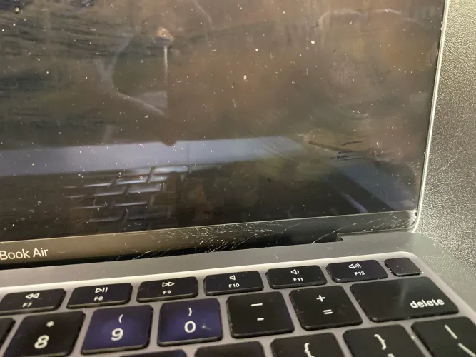 MACbook M1