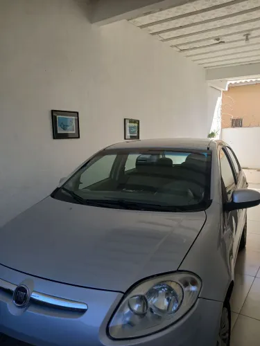 Fiat Palio Essence 1.6 Flex 16V 5P 2014