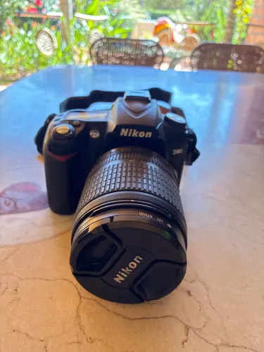 Maquina fotográfica profissional NIKON