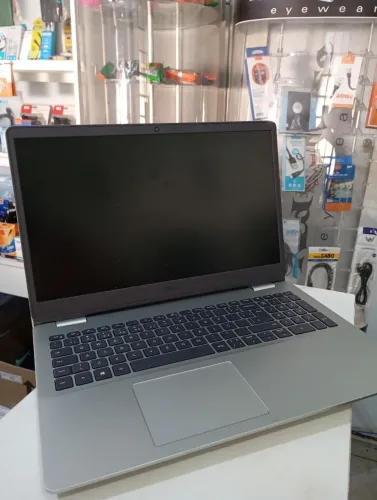 Notebook Dell Intel core i5 12°SSD NVME 256GB, 8GB RAM?