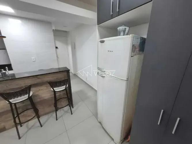 Studio : / Residencial / Santa Teresa