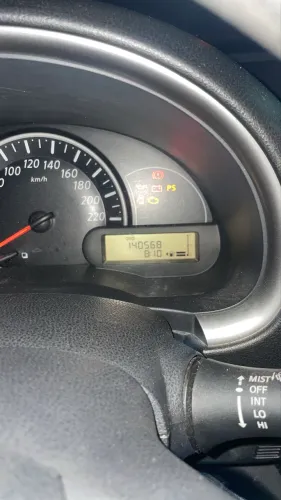 Nissan March SV 1.6 16V Flex Fuel 2013
