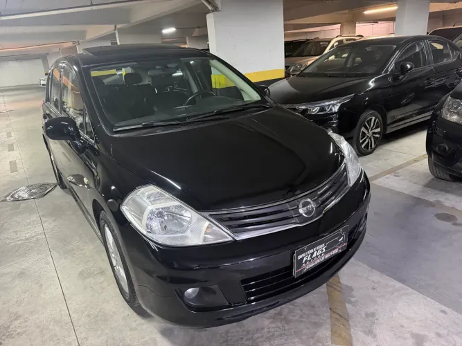 Nissan Tiida SL 1.8/1.8 Flex 16V Aut. 2013