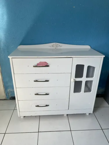 Cômoda infantil grande usada 300$