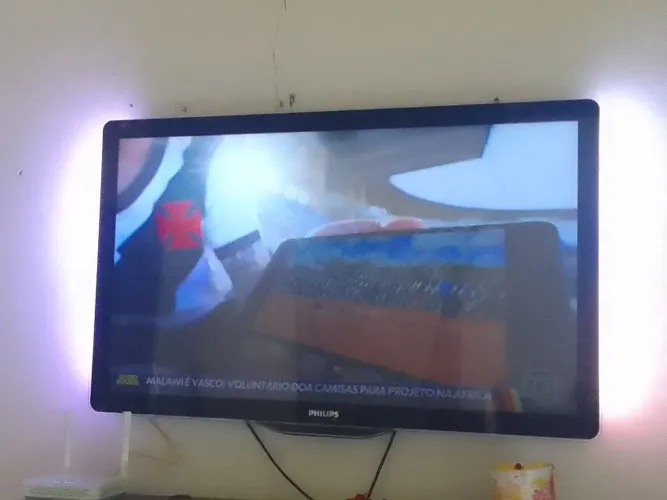Vendo essa tv em perfeito estado mais informações chama no chat