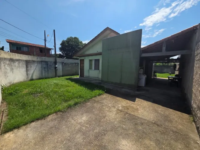 Casa em condomínio ao lado da UPA, escola e creche