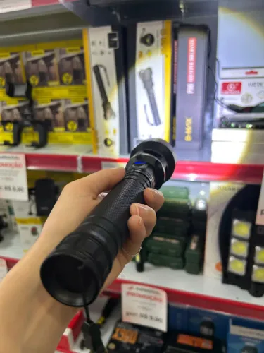 Lanterna Led Tática P90 Recarregável Super Brilhante