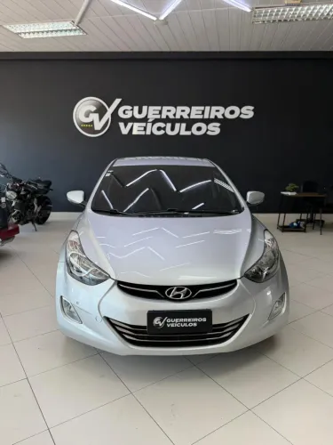 Hyundai Elantra GLS 2.0 16V Flex Aut. 2014