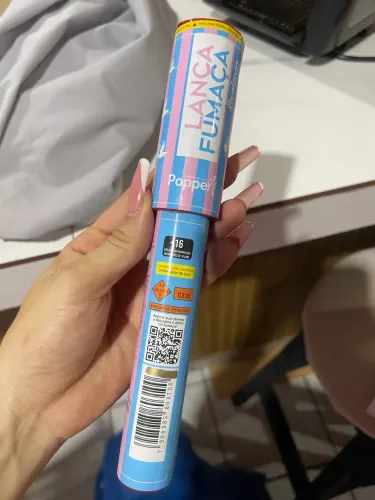 Bastão lança fumaça chá revelação