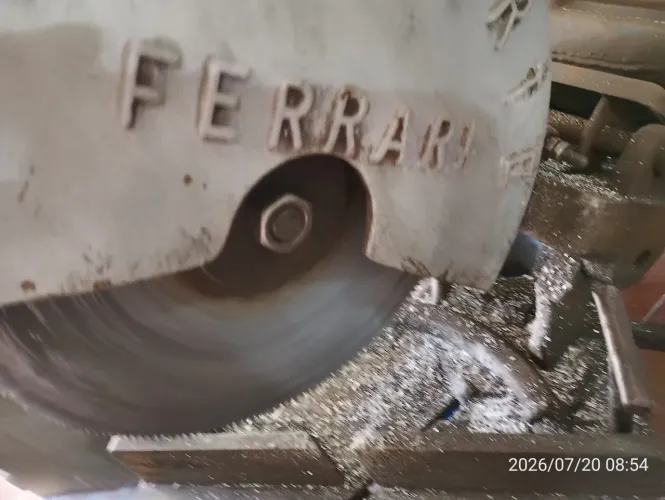 Serra Meia Esquadria / Máquina de Corte Ferrari - Ideal para Alumínio