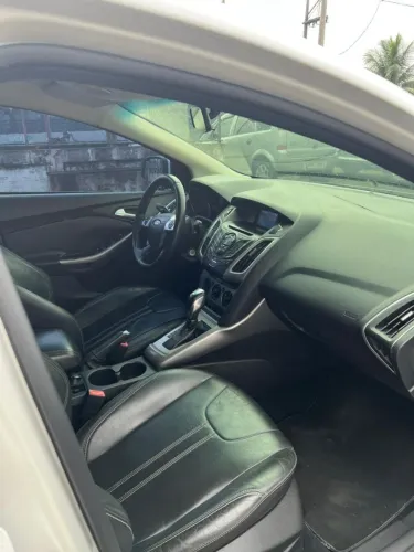 Ford Focus 1.6 S/1.6 SE Flex 16V 5P AUT 2015