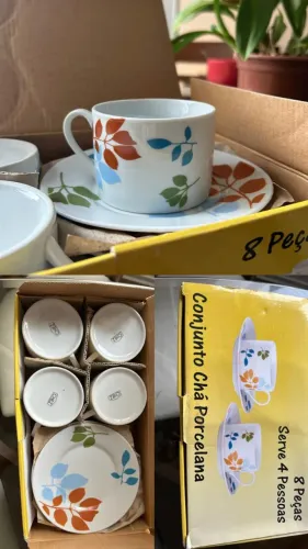 Conjunto de xícaras de café com pires