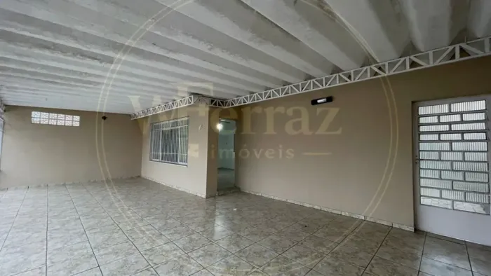 Casa térrea para locação 3 quartos + edícula - Centro de Jacareí