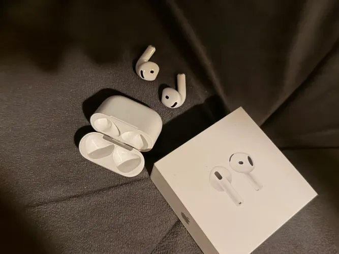 Airpods Pro 4