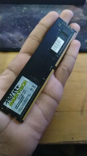 Memória ram ddr4 4GB 2400mhz funcionando perfeitamente