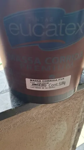 Massa acrílica 
