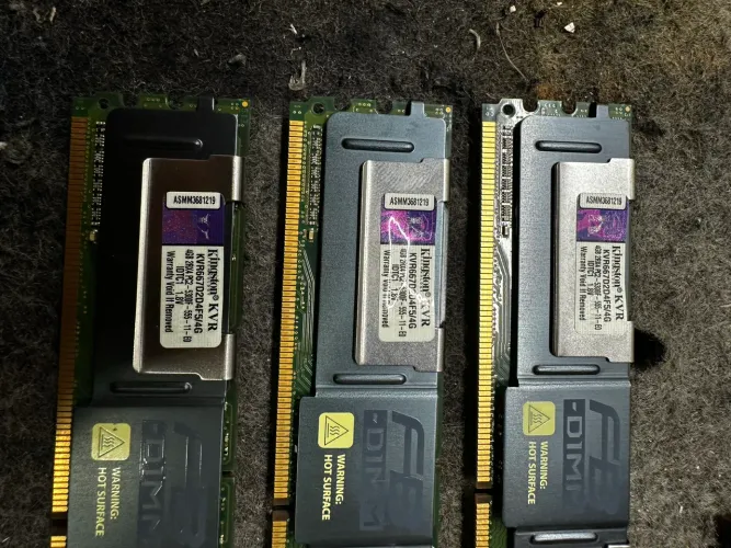 Memória Servidor Kingston DDR2 ECC PC2-5300F