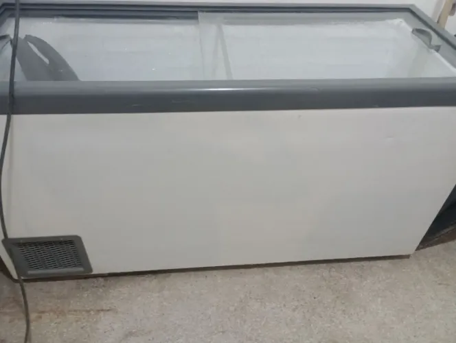 Freezer porta de vidro volts 220