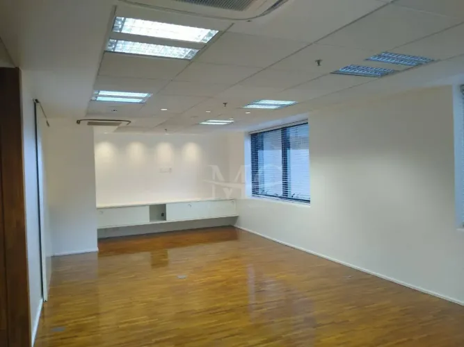 SALA MOBILIADA FARIA LIMA
