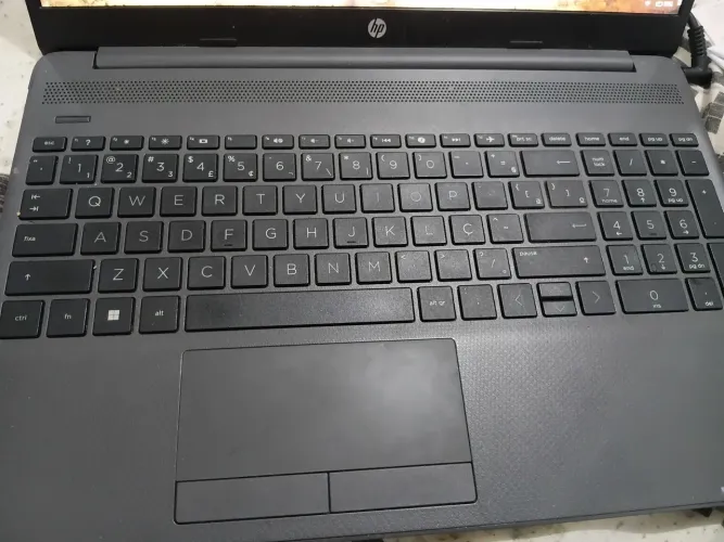 Vendo Notebook HP Core I3