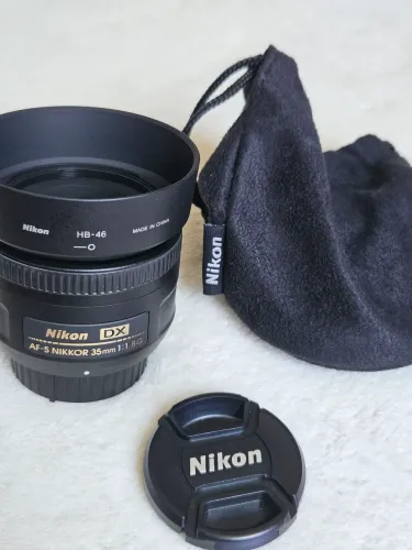 Lente Nikon AF-S DX 35mm f/1.8G - A Essencial para Fundo Desfocado