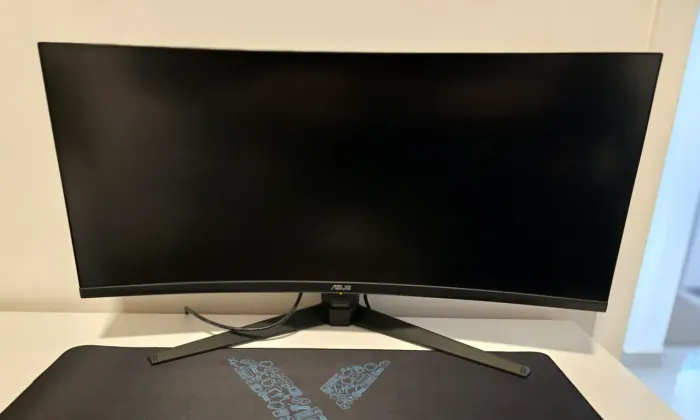 MONITOR curvo Asus tuf 34 polegadas WQHD, 250Hz