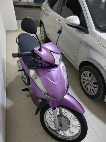 Honda Biz 125 ES 2012 Rosa ? 18.950 km ? IPVA Pago