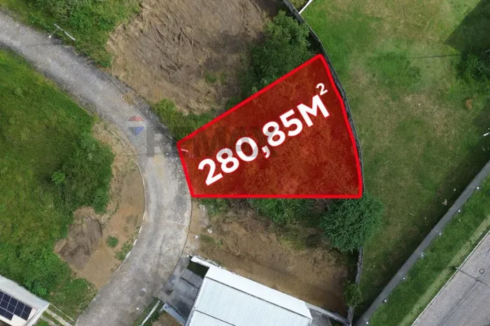 Terreno plano com 280,85m² no condominio Horto Ville 2, Cajueiro - Santo Antônio de Jesus