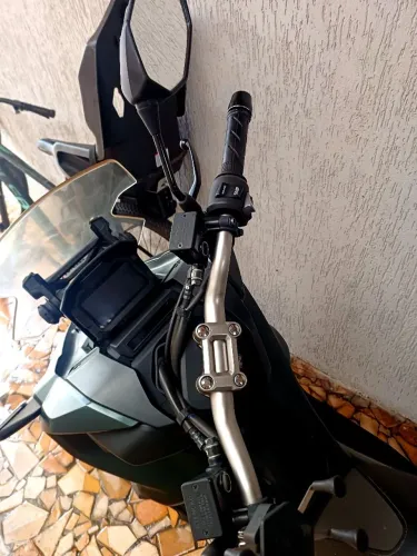 Moto adv verde 2024 com apenas 19.600 km