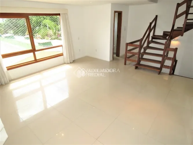 CASA EM CONDOMINIO 3 QUARTOS 1 SUITE ZONA SUL PORTO ALEGRE