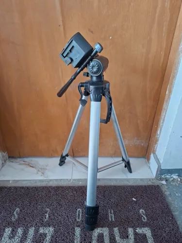 tripé telescópico fotográfico de alumínio NO ESTADO