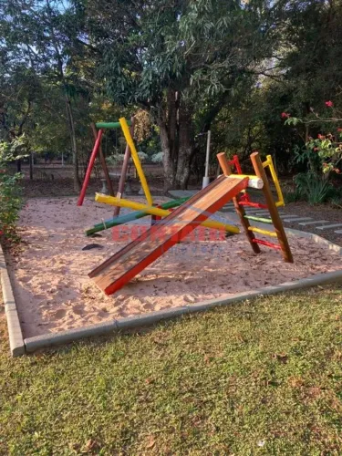 Chácara à Venda em São Carlos com Piscina e Energia Solar