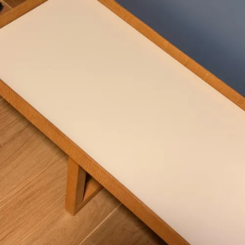 Mesa de centro com tampo de vidro