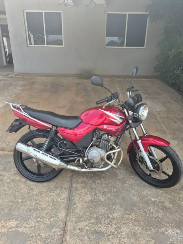 ?Yamaha YBR 125 2006 Vermelha - Rodas de Liga leve, Excelente Estado!